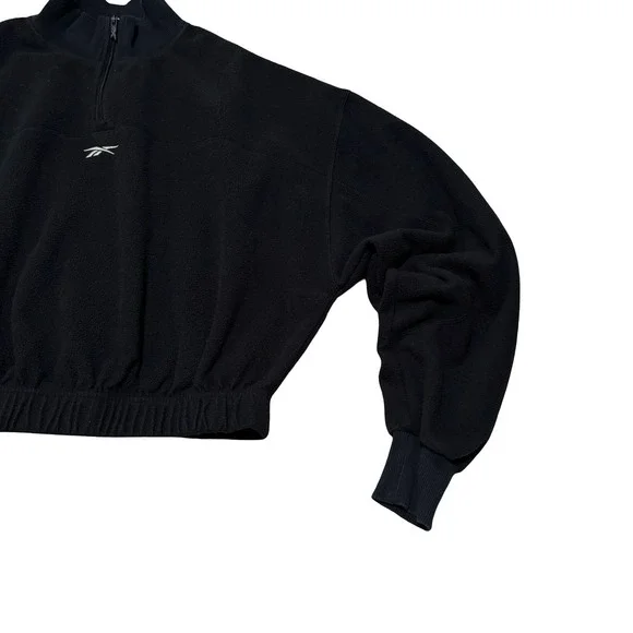 Reebok Women's 1/4 Zip Cropped Pullover Fleece Sweatshirt Size Medium 21 x 19.5 - Picture 3 of 5
